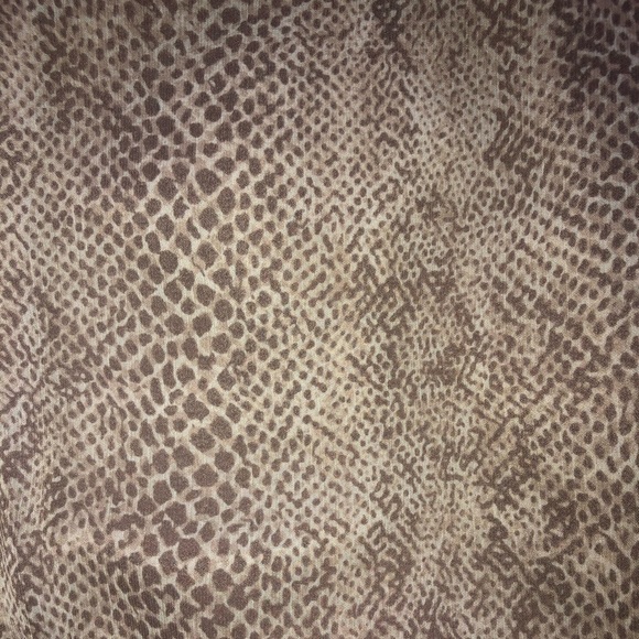 NEVER WORN! Banana Republic Blouse - Picture 3 of 5